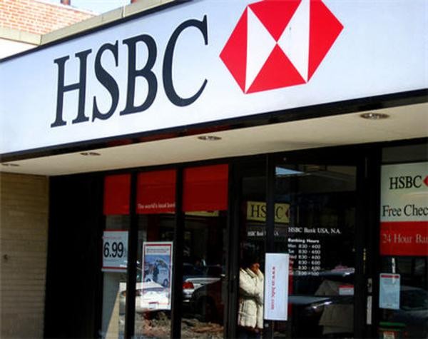 3. Ngân hàng HSBC Tổng tài sản 2.454 tỷ USD tính đến tháng 6 năm 2010. Giá trị vốn hóa thị trường trên 186,47 tỷ USD tính đến tháng 3 năm 2011. Tổng số nhân viên: 295.061 vào năm 2011. HSBC được thành lập năm 1865, có trụ sở chính tại London, Anh.